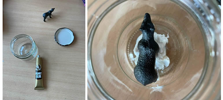 lepenie figúrky na dno pohára pri výrobe snežítka z miniatúr