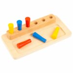Farebné kolíky Educo – Montessori triedenie farieb a jemná motorika